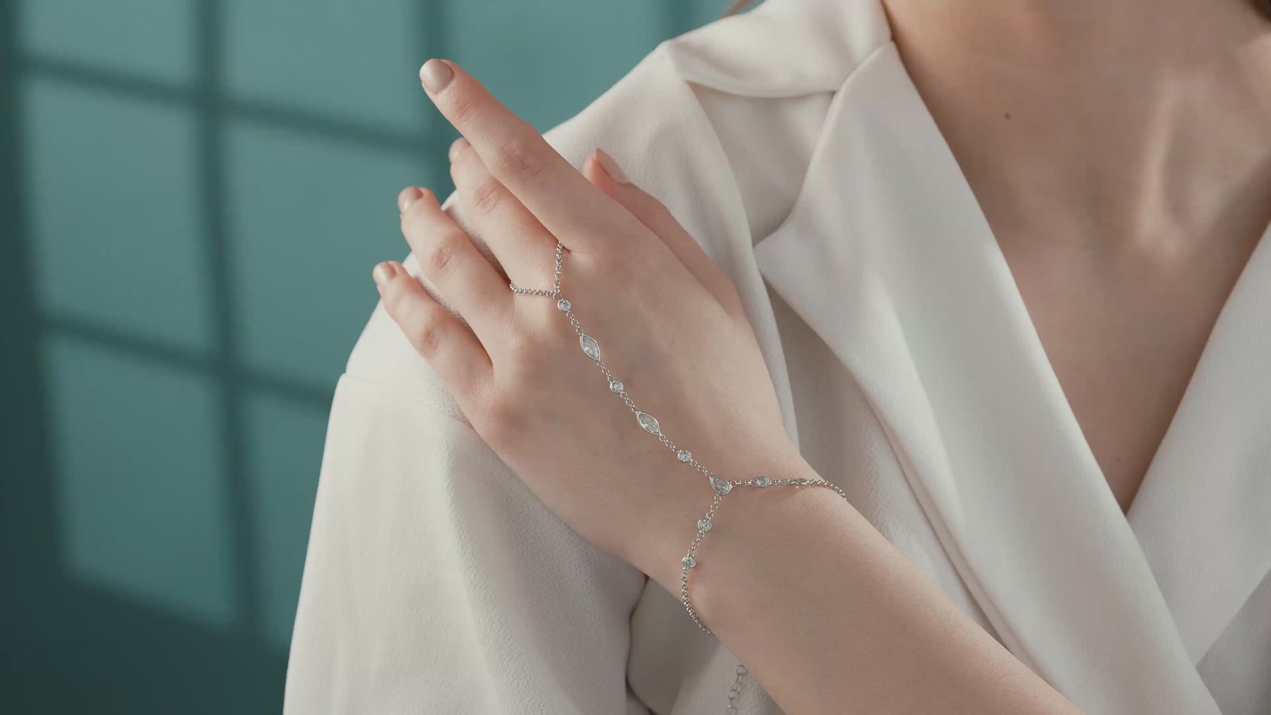 Close-Up Video of 925 Sterling Silver Hand Chain Bracelet with Clear Cubic Zirconia